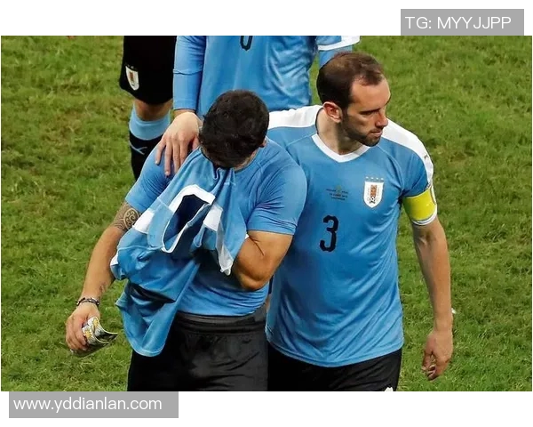 白色头发的足球明星男士们如何在赛场上展现独特魅力与风采