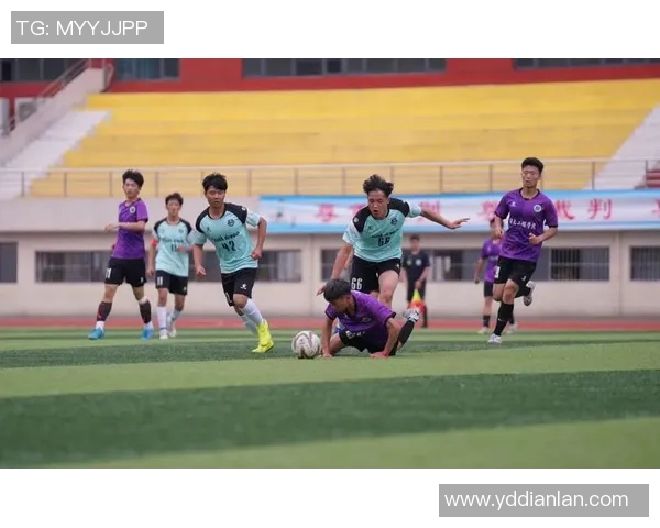 浦东实验小学足球明星展现青春风采助力校园体育发展 浦东实验小学足球明星展现青春风采助力校园体育发展