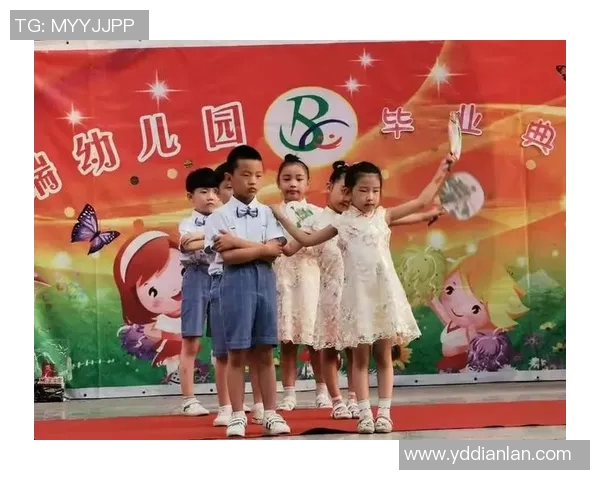 中国足球明星之子成长记:从绿茵场到人生舞台的精彩旅程 中国足球明星之子成长记:从绿茵场到人生舞台的精彩旅程