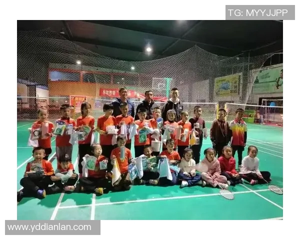 成都羽毛球队选拔赛背后的拼搏故事与奋斗历程揭秘